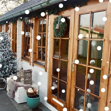 Tiny Botanic House Villa Tzummarum Bagian luar foto